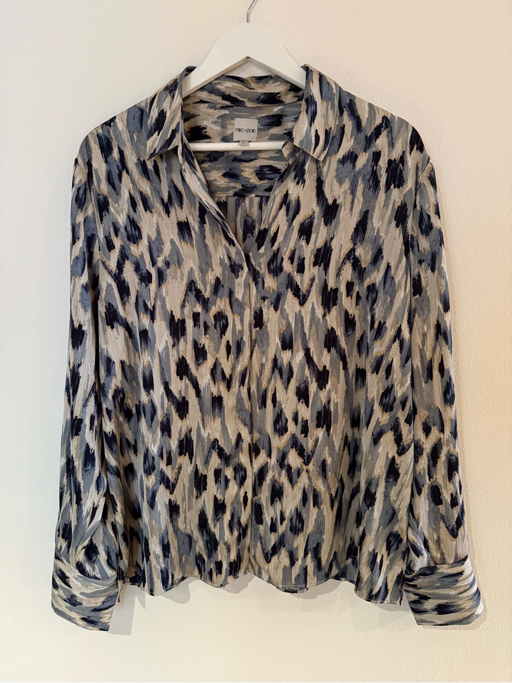 NIC+ZOE Ikat Print Blouse Women’s XL Flowy Silky Lightweight Button Front Blouse